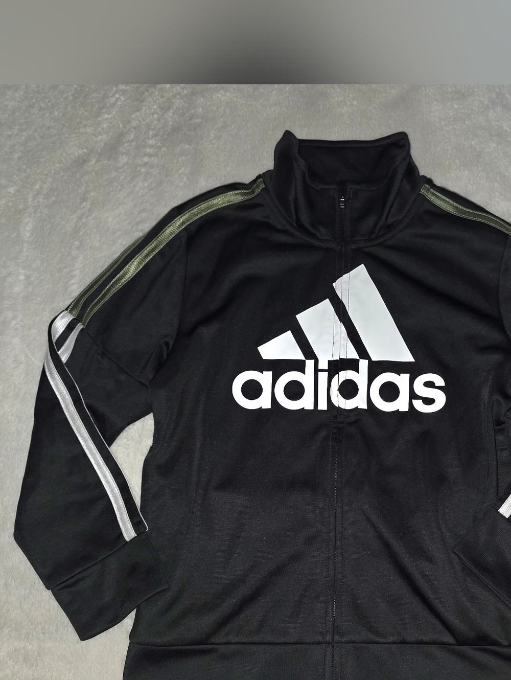 Boys Size 5 Triple Olive And Whitw Striped Zip Up Jacket